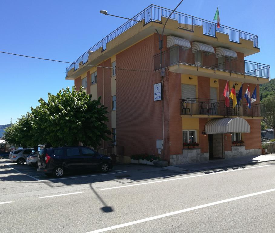 Hotel Capri Lesa Exteriör bild